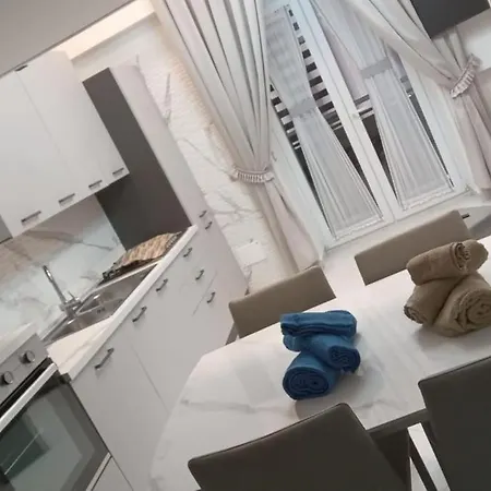 Station - Self Checkin